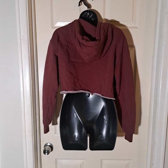 Wild fable cropped sweatshirt size small - Picture 2 of 5